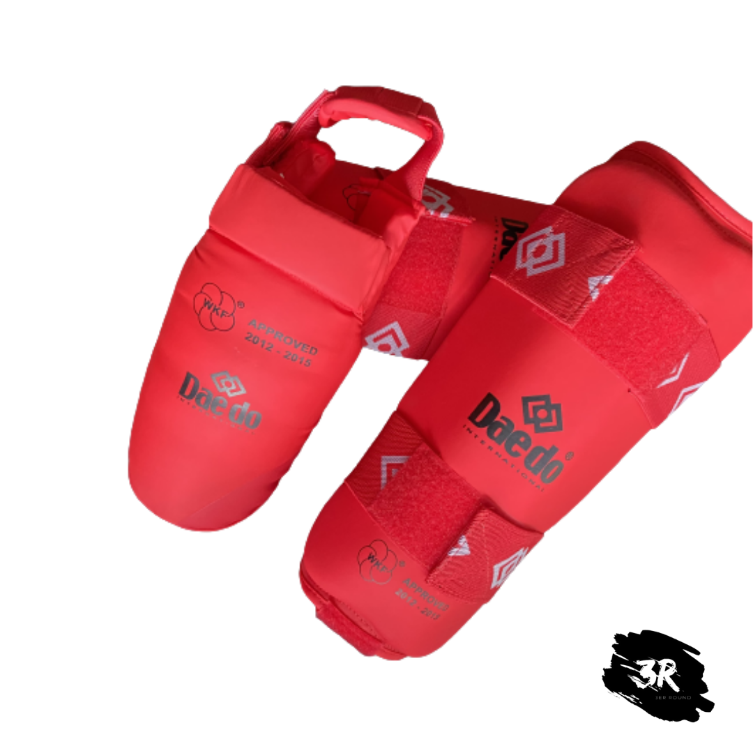 Espinillera con Empeinera Daedo Karate Rojo
