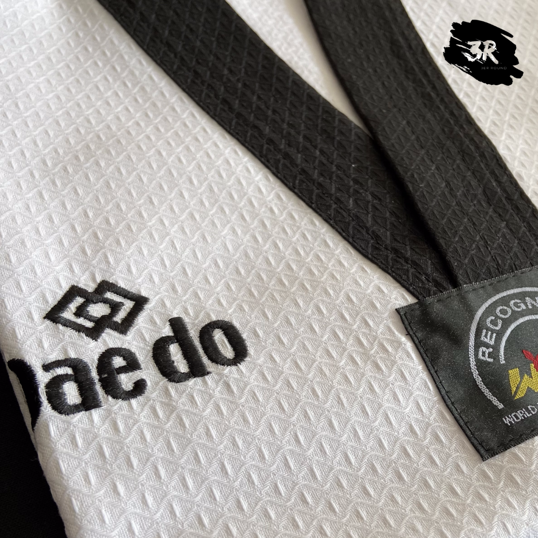 Dobok Daedo Con Franjas Negras